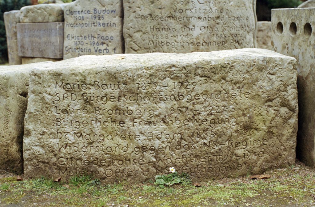 Sandstein mit Inschrift